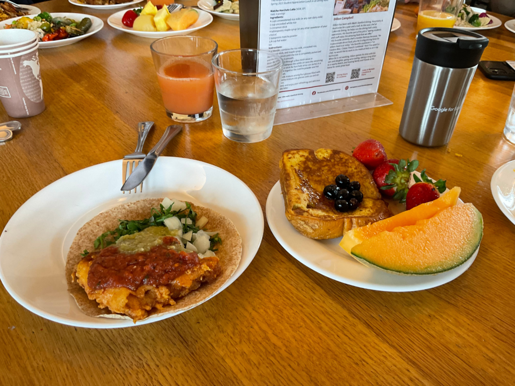 スタンフォードのカフェテリア
